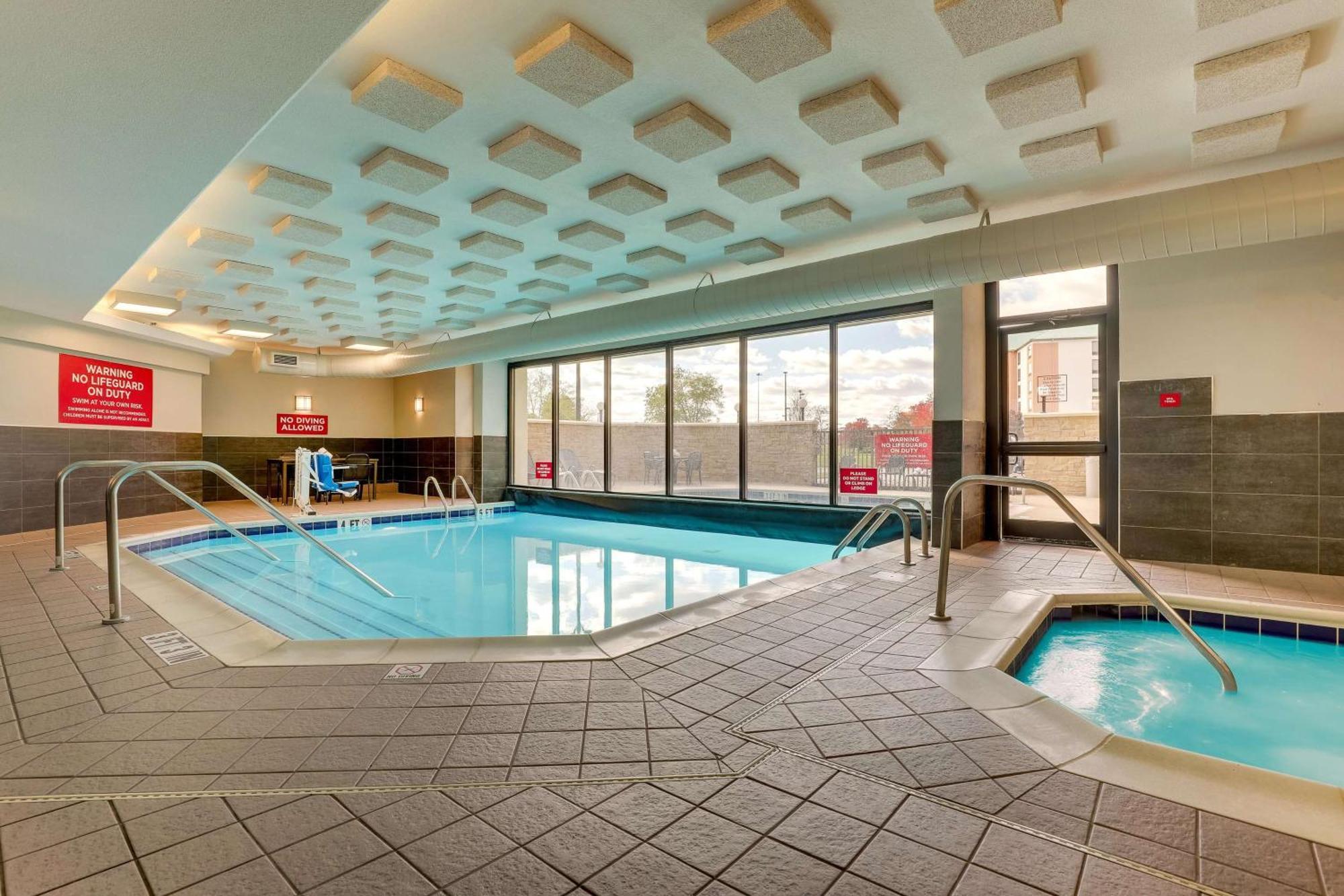 Drury Inn & Suites Columbus Dublin Luaran gambar
